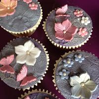 Blooms and butterfly cupcakes