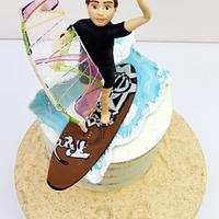 Naked cake with windsurfer.
