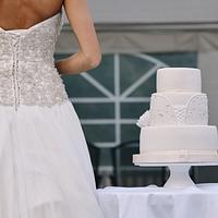 Ivory Lace Wedding cake