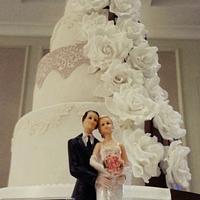 White & Chocolate Wedding Cake
