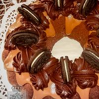 Cookies-caramel-chocolate bundt cake