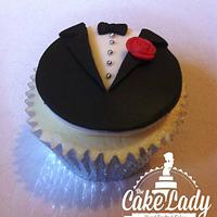 Engagement/Bride & Groom Cupcakes