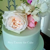 Fresh flowers wedding cake