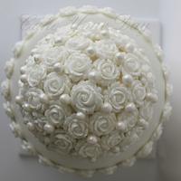 White Roses and Pearls Wedding Cake 