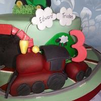 Train & tractor cake