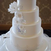 Pure Elegance Wedding Cake
