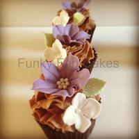 Sugar flower cupcakes