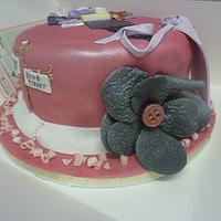 Pink shopaholics cake