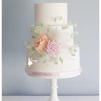 Romantic roses weddingcake