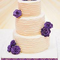 Simply Vintage Wedding Cake