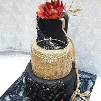 Stylish Black & Gold cake