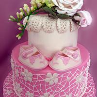 Cake for baby shower with sugar roses and freуsies