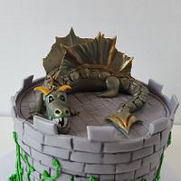 Small castle Dragon cake