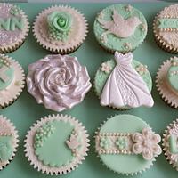 Confirmation "Mint & Ivory" Themed Cupcakes