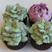 cactus flowers & succulents Swiss Meringue Buttercream cupcakes