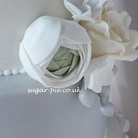 Petal ruffle wedding cake 