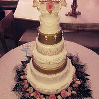 VINTAGE WEDDING CAKE
