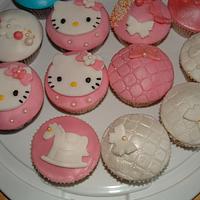 Cupcakes Hello Kitty_Butterflies_Snowflakes