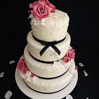Dusky Rose Wedding cake