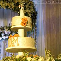 WEDDING CAKE