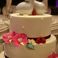 Love birds wedding cake