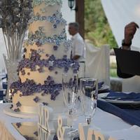 Hydrangea wedding cake 