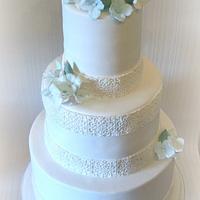 hydrangea & geometric lace cake