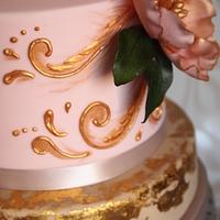 Gold floral vintage cake