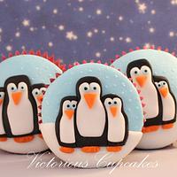 Marching of the penguins cupcakes step by step