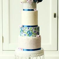 Wedding cake in lilac and blue