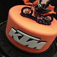 KTM motorbike cake