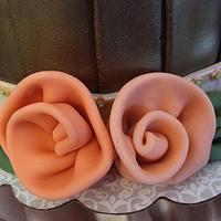 Pleated Chocolate Fondant with Ribbon Roses