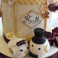 Birdcage wedding cake with mini birdcage cakes
