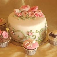 Romantic Vintage cake & cupcakes 