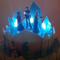 Frozen cake with an effect
