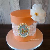 Vintage lace cake in two ways
