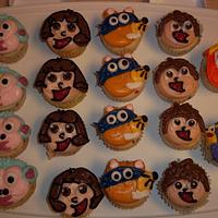 Dora the Explorer Cupcakes 