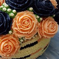 Crochet Rose Basket Cake