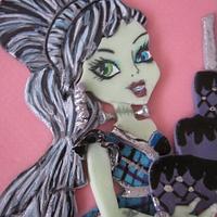 Monster High - Frankie goes to the party.