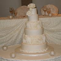 wedding ruffles cake