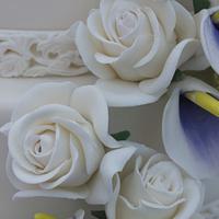 Lilies, Viburnum and Roses Wedding cake