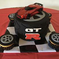 GTR cake with cupcakes