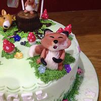 Woodland animal cake 