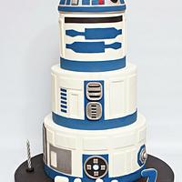 Star Wars Cake -R2D2