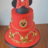 Red and gold Minnie cake