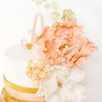 peach & gold wedding cake 