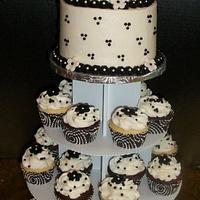 Black & White Cake/Cupcake Display