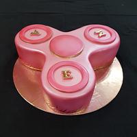 Fidget spinner cake