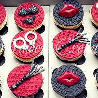 Bachelorette - Kinky cupcakes