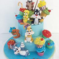 Baby looney tunes cake - Cake by Viviana Aloisi - CakesDecor